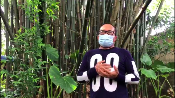 Wakil Bupati Kubu Raya, Sujiwo mengumumkan terkonfirmasi positif COVID-19.