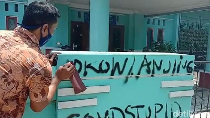 Aksi vandalisme hina Jokowi dan Susi di Pangandaran