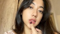 Anin pun menyukai pria berkulit gelap. Dok. Instagram/aninditahidayat