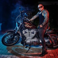 Sebelum menjadi atlet angkat besi, Anna pernah mempelajari seni bela diri, seperti Sambo dan Taekwondo. Setelah dua tahun mempelajari olahraga tersebut, Anna lalu mulai tertarik dengan binaraga. Namun pada tahun 2006 dirinya mengalami cedera tulang sehingga dia tidak bisa banyak bergerak selama 3 bula. Semenjak itu dirinya lalu memutuskan untuk melakukan olahraga angkat beban. Foto: Facebook/Anna Turaeva