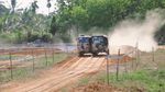 Balapan Bajaj di Jalur Offroad, Seru!