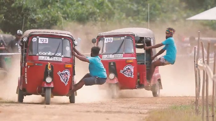 Red Bull gelar balap rally untuk Bajaj