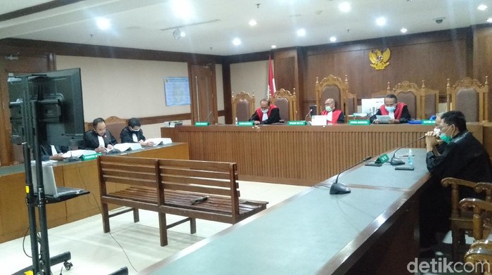 Direktur Utama PT CMIT, Rahardjo Pratjihno menjalani sidang pembacaan tuntutan di Pengadilan Tipikor Jakarta (Ibnu Hariyanto/detikcom)