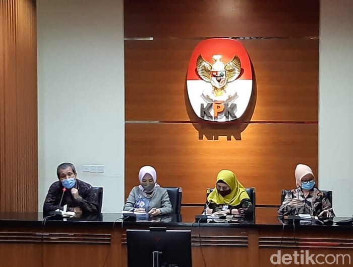 Direktur Utama PT Pertamina, Nicke Widyawati, menemui pimpinan KPK (Farih Maulana Sidik).