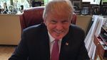 Momen Donald Trump Makan Hot Dog dan Melania Bikin Dessert