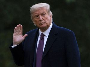 Positif Corona, Donald Trump Dinyinyiri Netizen