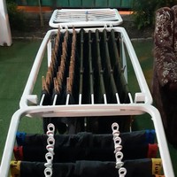 Seorang pria yang akan menjalani wajib militer menata baju dan underwear untuk dikenakan saat bertugas.  Foto: dok. Reddit via Bored Panda