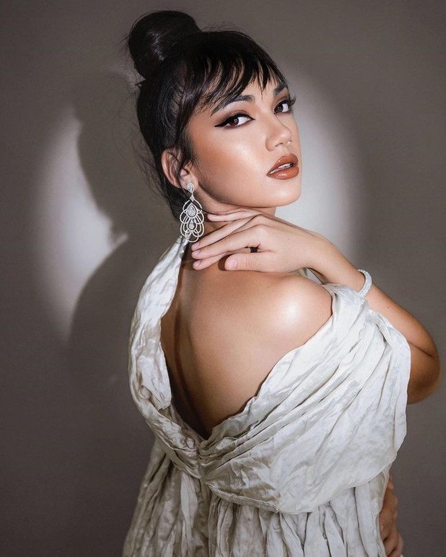 Nama Haico Van der Veken belakangan semakin banyak dikenal masyarakat setelah dirinya berhasil memperoleh penghargaan sebagai Aktris Sinetron Terpopuler di Indonesian Television Awards 2020. Foto: Instagram/haico.vdv