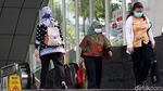 Potret Pekerja Kantoran hingga Goweser Kompak Berbatik