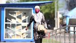Potret Pekerja Kantoran hingga Goweser Kompak Berbatik