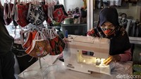 Di sisi lain pemerintah juga akan melanjutkan pemberian bantuan UMKM hingga kuartal pertama 2021. 