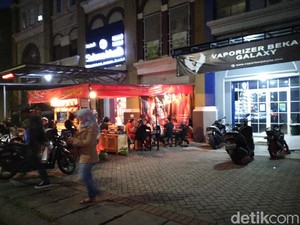 Direvisi, Layanan Take Away Restoran-Kafe di Bekasi Boleh 24 Jam