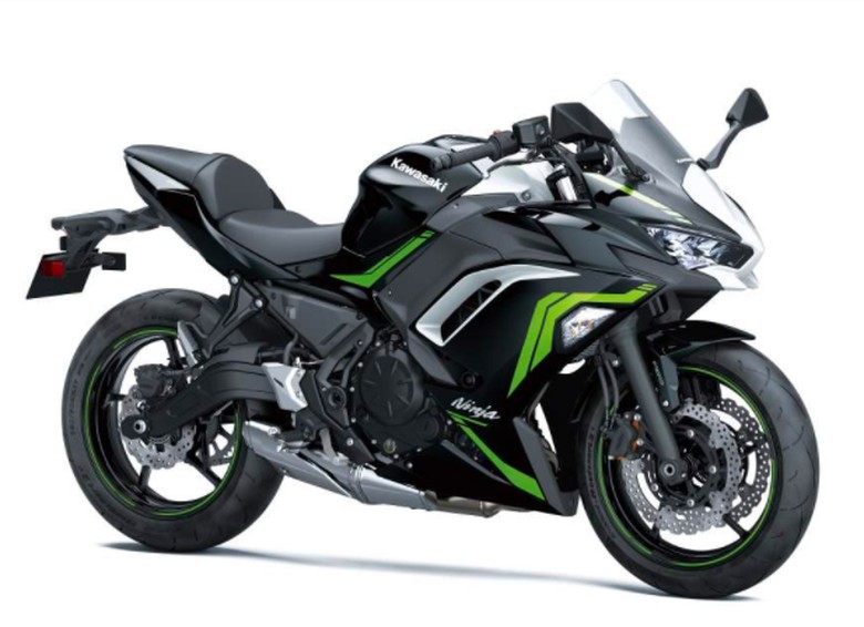 Kawasaki Versys 650, Z650 dan Ninja 650. Kawasaki Versys 650, Z650 dan Ninja 650.