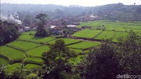 Dian Septo Pramono, General Manager Anugrah Hotel, mengatakan memperkenalkan Desa Parungseah sebagai objek wisata agro merupakan upaya pihaknya untuk memberi nilai tambah pada lingkungan sekitar yang turut berkontribusi dan mendukung kemajuan Pariwisata kota maupun Kabupaten Sukabumi berbasis desa wisata.  