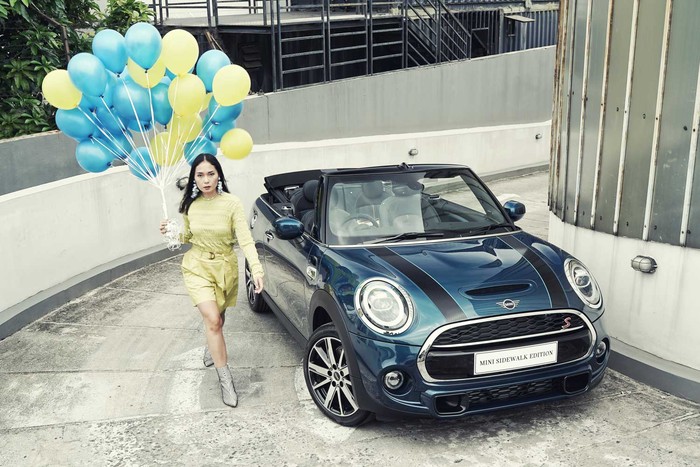 Mini Cabrio Sidewalk Mini Cabrio Sidewalka diluncurkan ke pasar Indonesia.