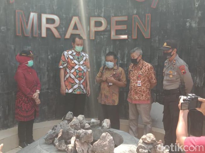 Peninjauan Dinas ESDM Wilayah Kendeng ke Api Abadi Mrapen yang padam total, Grobogan, Jumat (2/10/2020).