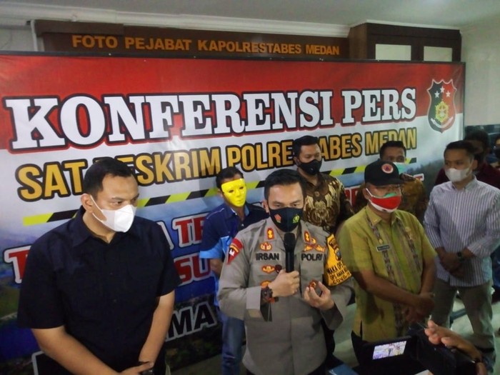 Polisi tetapkan 1 tersangka terkait viral party di kolam renang Sumut (Datuk Haris-detikcom)