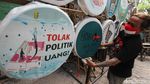 Ragam Poster Siap Warnai Pilkada Damai di Solo