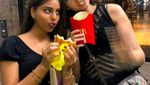 Suhana Khan, Putri Cantik Shah Rukh Khan Saat Ngemil Burger dan Kopi