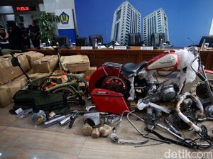 Tersangka Harley & Brompton Selundupan Tak Cuma Ari Askhara, Ini Orangnya