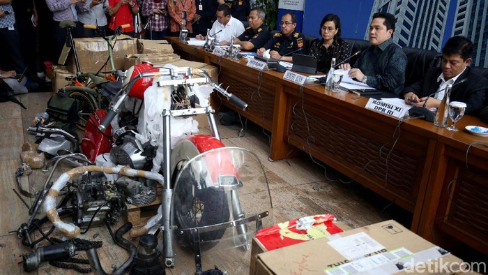 Tengok lagi kasus Harley Davidson & Brompton selundupan yang membelit Ari Askhara, eks Dirut Garuda Indonesia