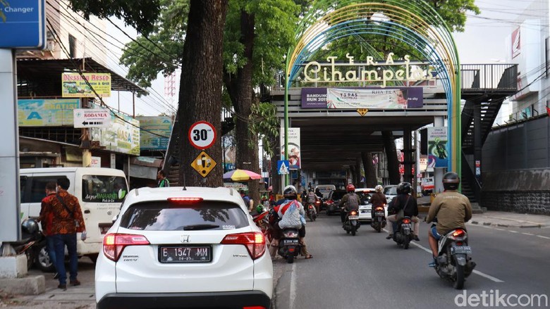 Teras Cihampelas di Bandung mangkrak Teras Cihampelas di Bandung mangkrak