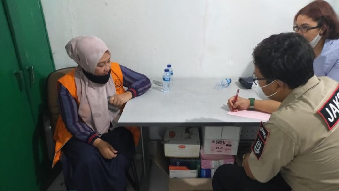 terpidana kasus korupsi pengadaan alat multimedia ruang paripurna DPRD Kota Bekasi Tahun 2007, Evi Noviana