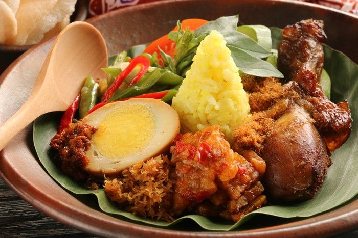 Kini Rantangan Jadi Tren Layan Antar Restoran Berbintang di Jakarta
