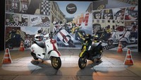 Tidak ada perbedaan dari jantung pacunya, sama seperti Vespa Sprint 150, yakni menggendong mesin satu silinder, 4-strokes 3 valves berkapasitas 150cc. Skuter itu mampu menyemburkan tenaga maksimum hingga 8.7 kW/ 7,500 rpm, dan torsi mencapai 12 Nm/ 5,000 rpm. Foto: Piaggio Indonesia