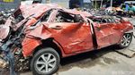 Penampakan Dua Mobil yang Ringsek Usai Adu Banteng di Sleman
