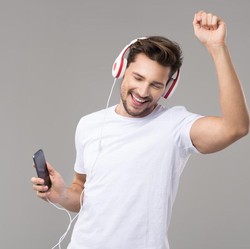 Daftar Lagu-Musisi yang Paling Sering Diputar Selama 20 Tahun di Spotify