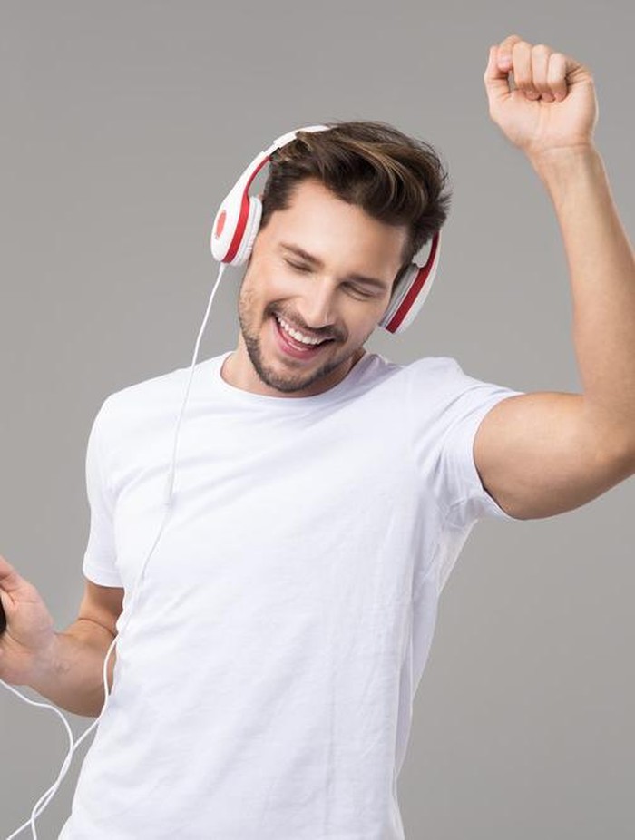 Ilustrasi dengarkan musik