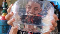 Ribuan peserta dari berbagai daerah di Indonesia, mengikuti kontes yang bertajuk Young Koi Show 2020. 
