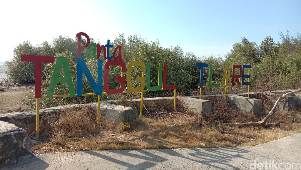 Pantai di Jepara
