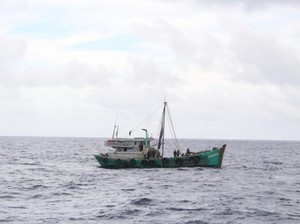 TNI AL Tangkap 2 Kapal Ikan Vietnam di Laut Natuna Utara