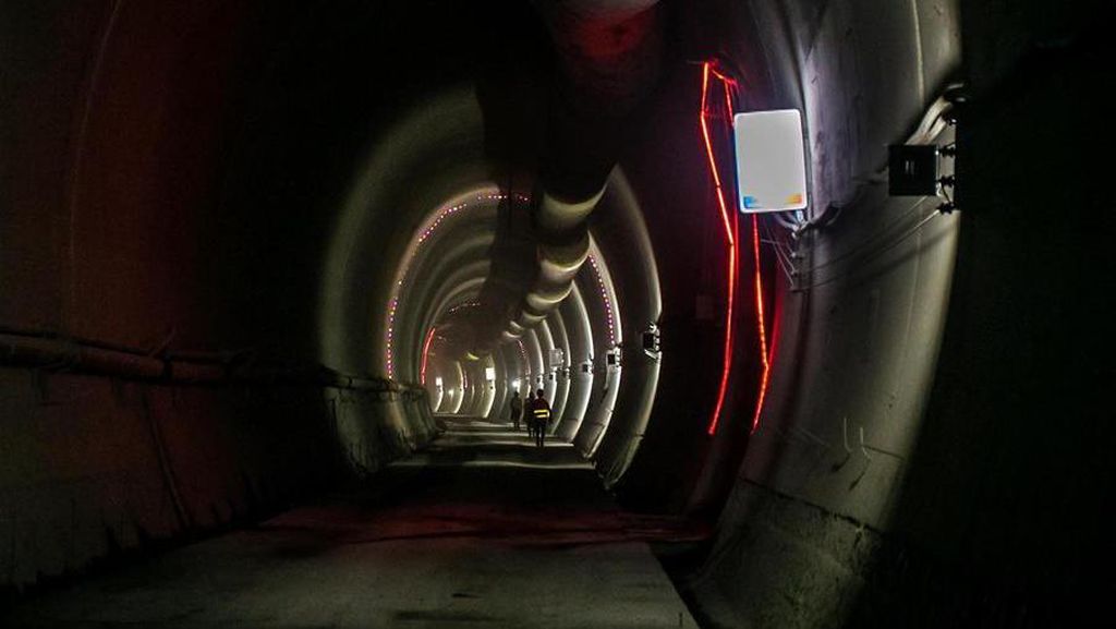 Komplit! 75 Terowongan Kereta Kencang China-Laos Sudah Tembus