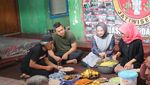Doyan Makan Enak, Ini Momen Rachel Maryam Saat Jajan di Warteg