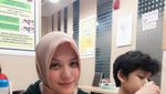 Doyan Makan Enak, Ini Momen Rachel Maryam Saat Jajan di Warteg