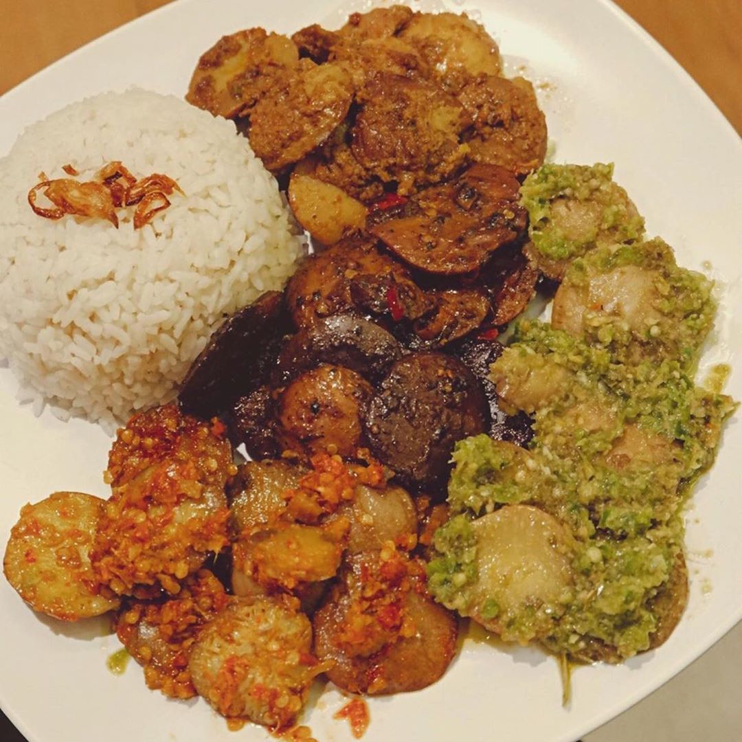 Endol Banget Ini 5 Tempat Berburu Semur dan Balado Jengkol 