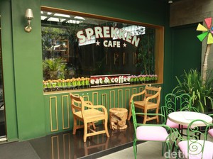Bandung Punya Kafe Bergaya Belanda Nih, Lucu Tempatnya