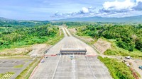 Tol Manado-Bitung dikatakan Menteri Basuki, dibangun dengan skema Kerjasama Pemerintah dan Badan Usaha (KPBU) dengan nilai investasi total Rp 5,12 triliun, dimana konstruksi pada ruas Manado-Airmadidi sepanjang 15 km didanai oleh APBN, sedangkan ruas Airmadidi-Bitung sepanjang 25 km dilaksanakan oleh BUJT PT Jasa Marga Manado-Bitung.