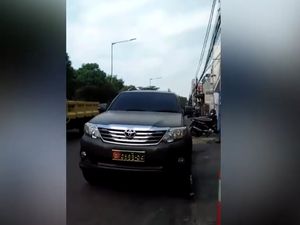 Purnawirawan TNI Akui Salah Pinjamkan Pelat Mobil Dinas ke Ahon