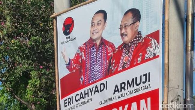 Semiz yosh ayollarni eshakda sikishadi