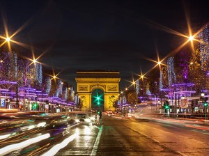 Wisata Malam Hari yang Menakjubkan di Belahan Dunia