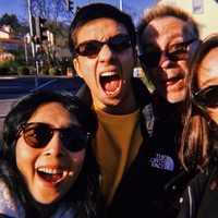 Memiliki darah Jerman dari sang ayah, Joachim Hartman, ini potret Tatjana Saphira bersama ayah dan keluarganya. Terlihat kompak banget ya? Foto: Instagram