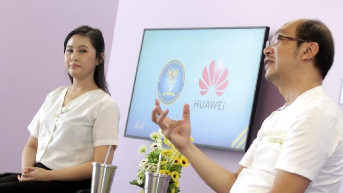 Diskusi Menjaga Keamanan Siber di Era IoT Diskusi daring bertajuk