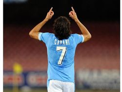 Netizen Pamer Cavani Berseragam Man United