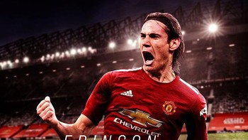 Netizen pun ramai-ramai mengedit saat Cavani berseragam Setan Merah. Foto: Screenshoot
