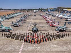 Luar Biasa Keren! Foto Pesawat Tempur Jepretan Sandriani Permani