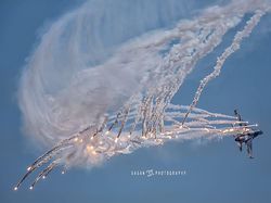 Luar Biasa Keren! Foto Pesawat Tempur Jepretan Sandriani Permani